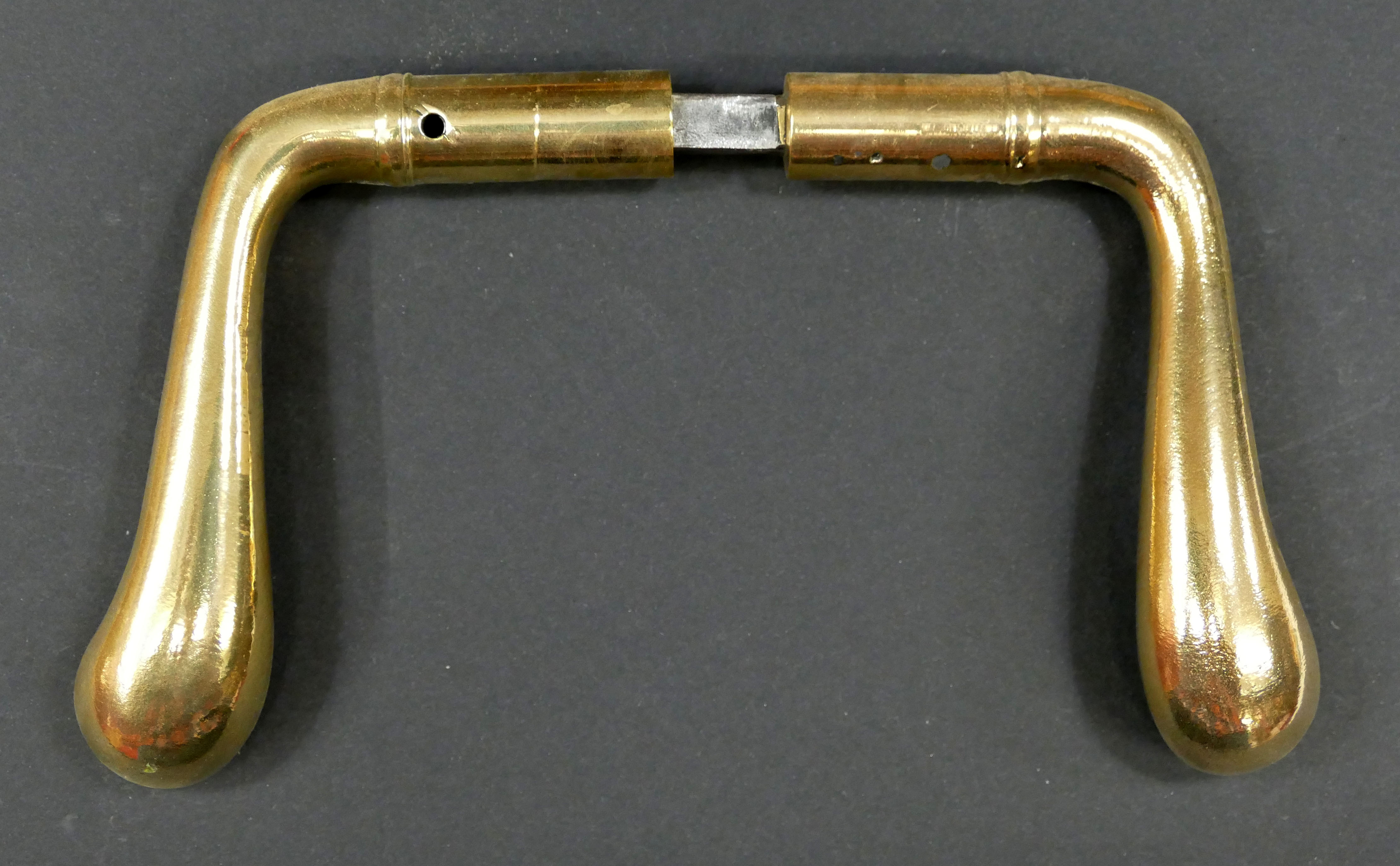 35.321.0291 Maniglia originale JCB per serratura da infilare stile Art Nouveau